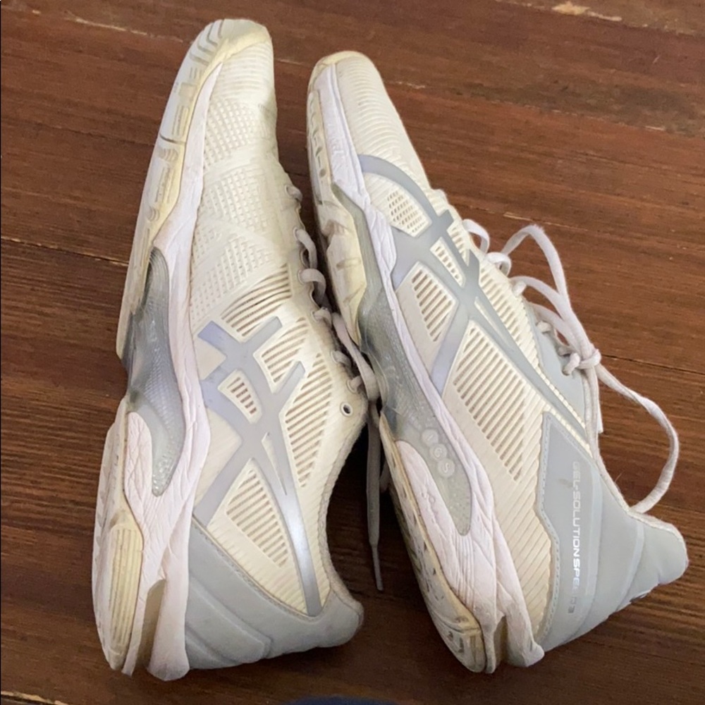 Tennis sneaker